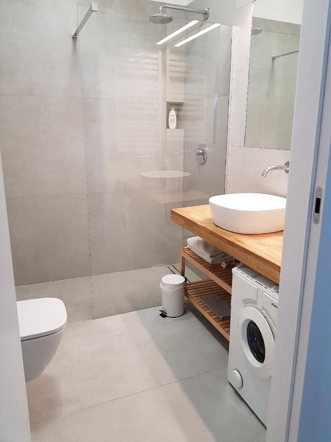 Apartamenty Towarowa Познан Екстериор снимка