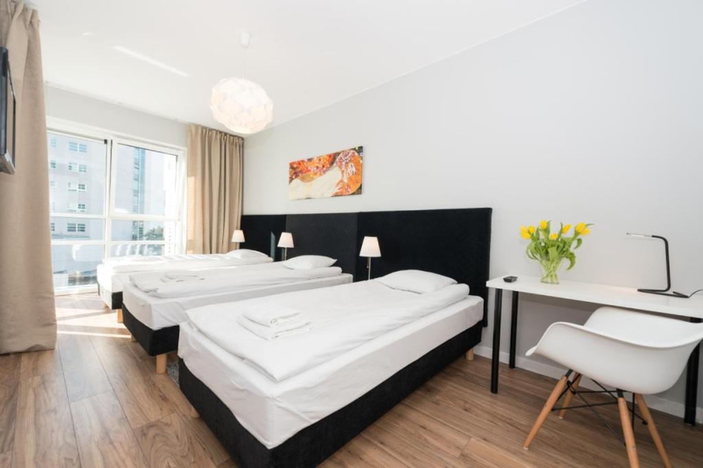 Apartamenty Towarowa Познан Екстериор снимка