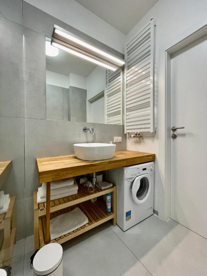 Apartamenty Towarowa Познан Екстериор снимка