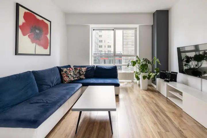 Apartamenty Towarowa Познан Екстериор снимка