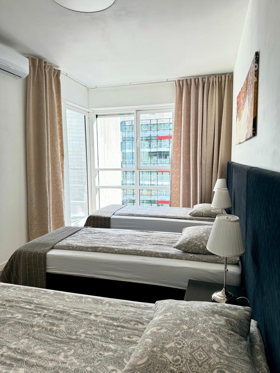 Apartamenty Towarowa Познан Екстериор снимка