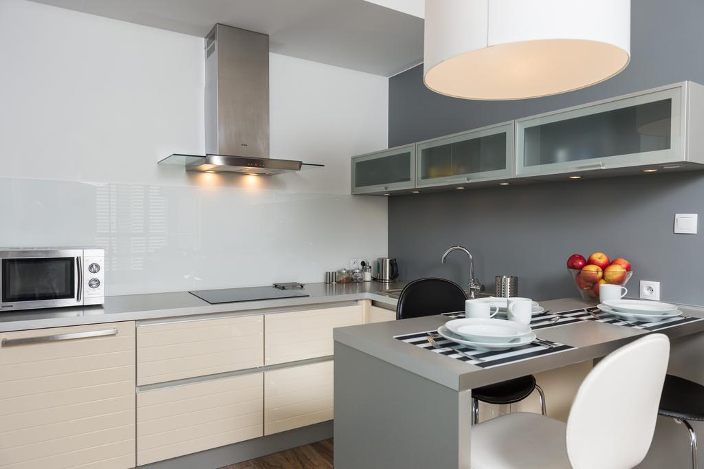 Apartamenty Towarowa Познан Стая снимка