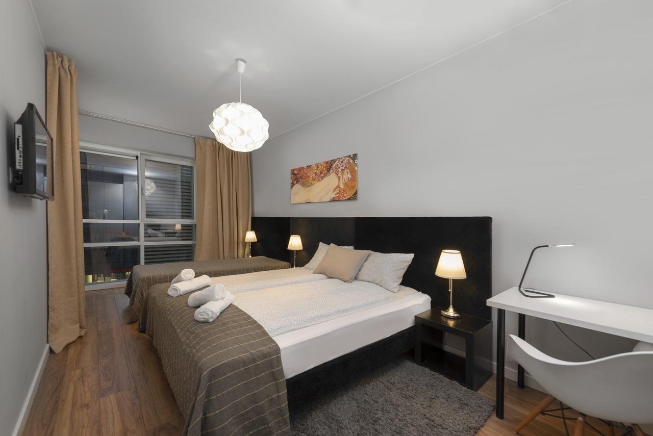 Apartamenty Towarowa Познан Екстериор снимка