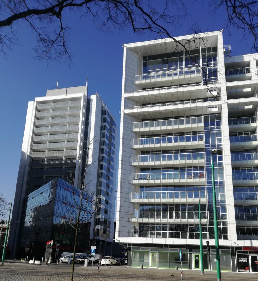 Apartamenty Towarowa Познан Екстериор снимка